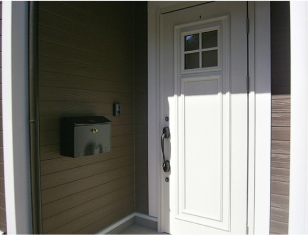 玄関はこのようになっています。