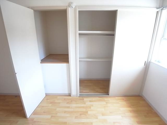 収納をうまく利用してお部屋を広く使えますね