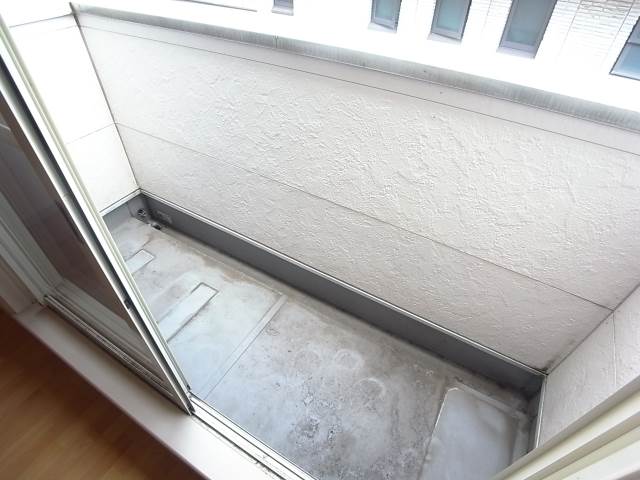 ２面バルコニーで洗濯物もたっぷり干せますね