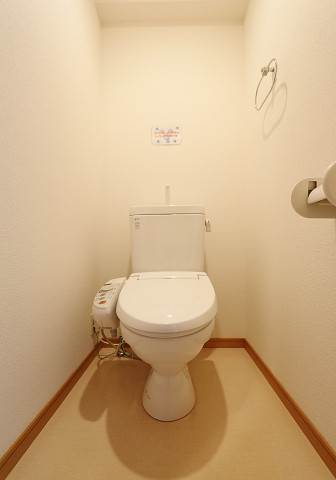 清潔感溢れるお手洗いですね