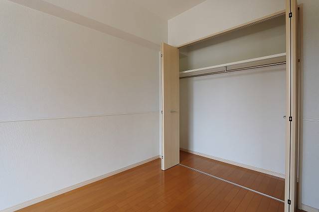 奥行きのある収納スペース