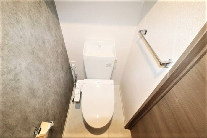 温水洗浄便座付きです