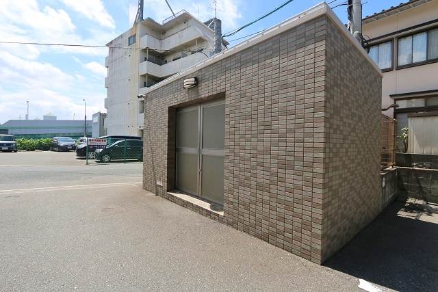 敷地内ゴミ置き場有ります