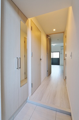 荷物があっても窮屈感を感じませんね