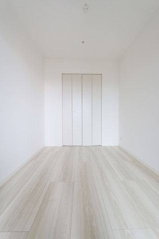 独立の洋室です