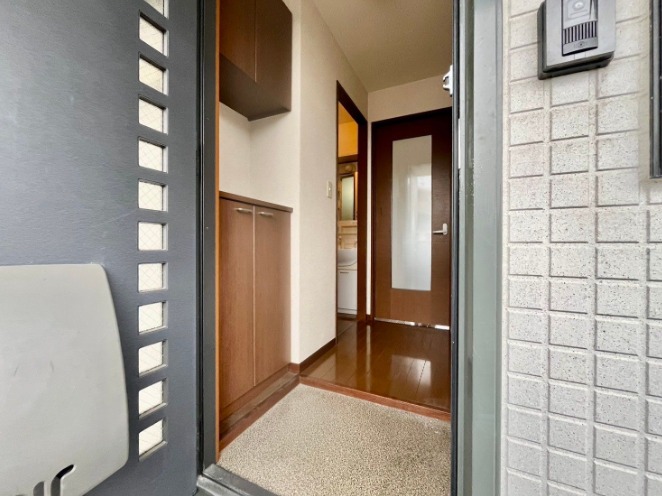 玄関も十分な広さです