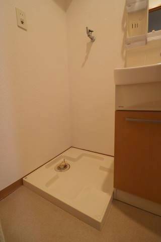 もちろん室内洗濯機置き場付きです