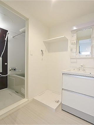 もちろん室内洗濯機置き場付きです