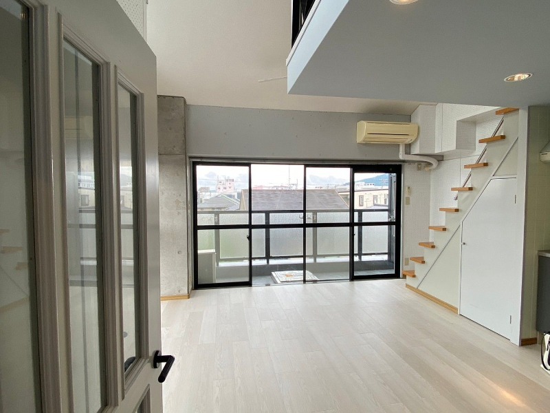 家具の配置がしやすいお部屋です