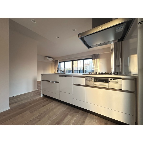 人気のカウンターキッチンです