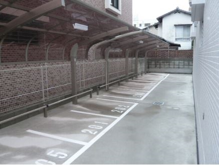 駐輪場も完備です