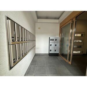 嬉しい宅配ボックスです