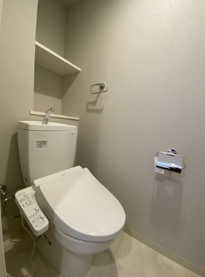 清潔感のあるトイレですね