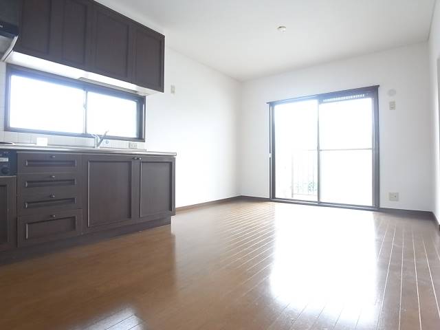 写真は現状を優先します。