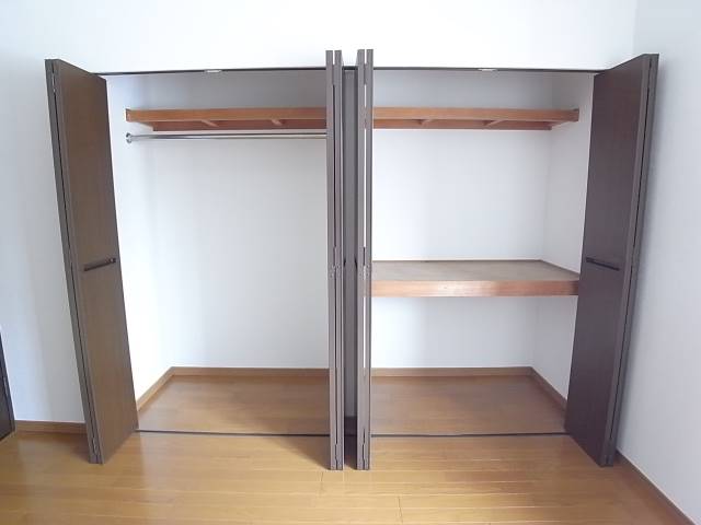 お荷物はこちらへ。