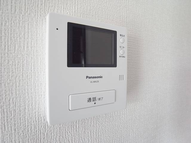 モニターホンで安心です。