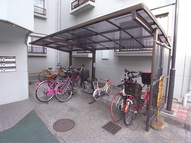 屋根付きで安心です。