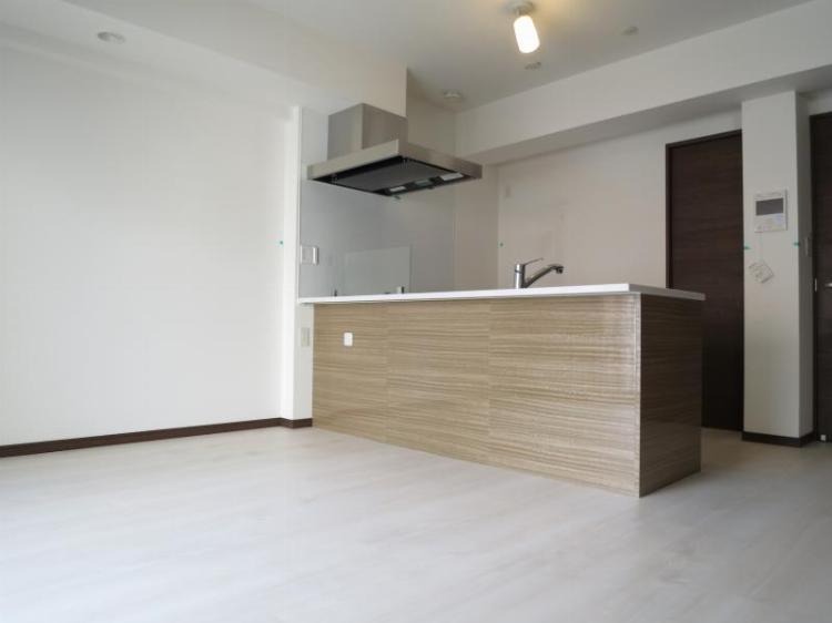 オシャレな広々リビングです