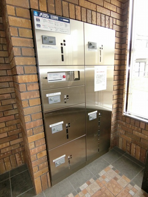 宅配BOX付きで不在時でも大丈夫!