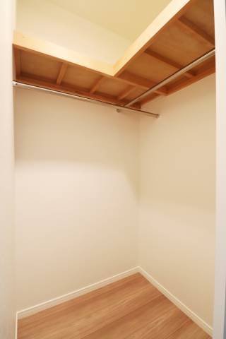 お荷物はこちらへ