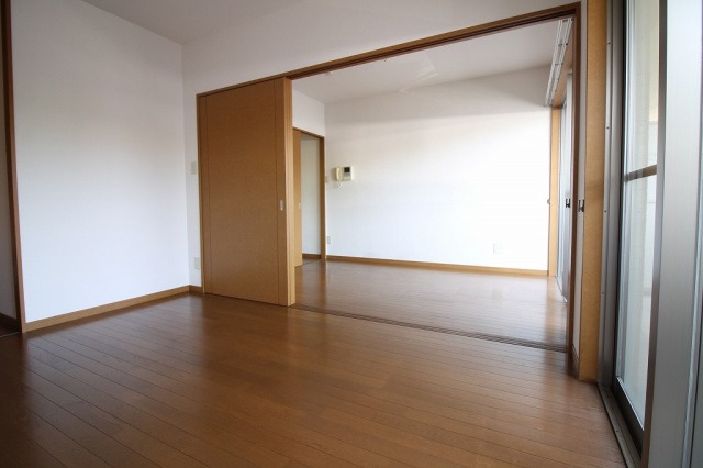 フローリングで綺麗なお部屋です。