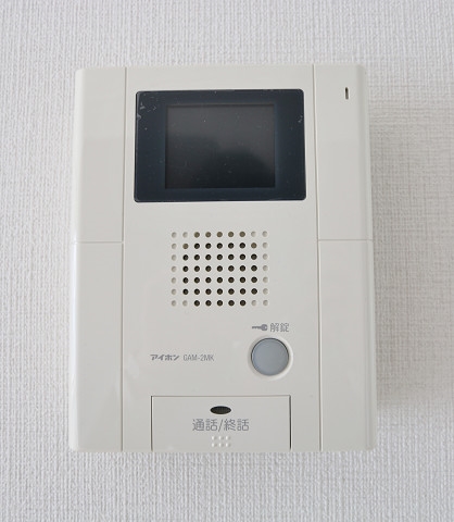 モニター付インターホンで安心ですね