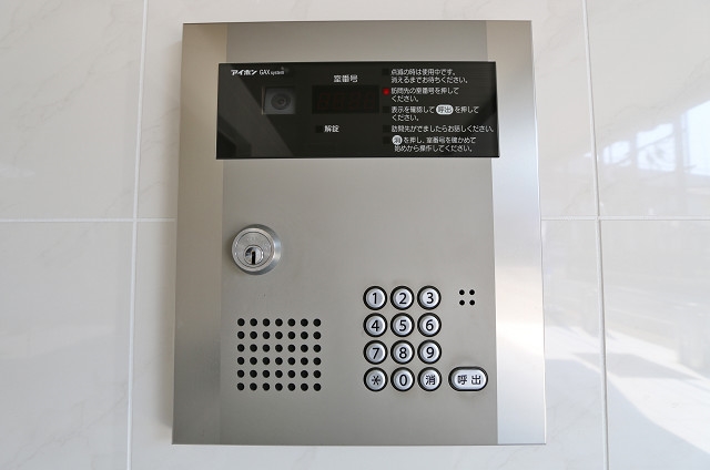 オートロック付きで女性も安心です