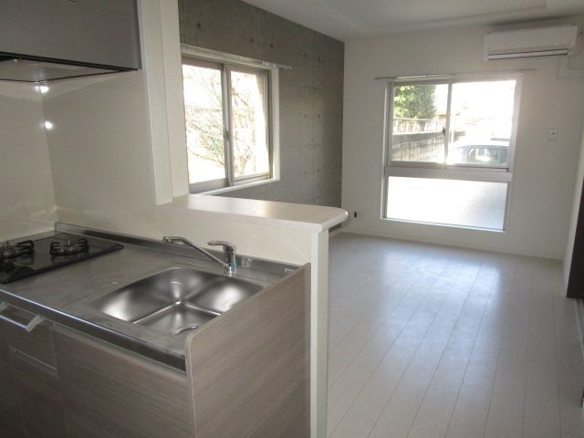 対面キッチンで会話が弾みますね