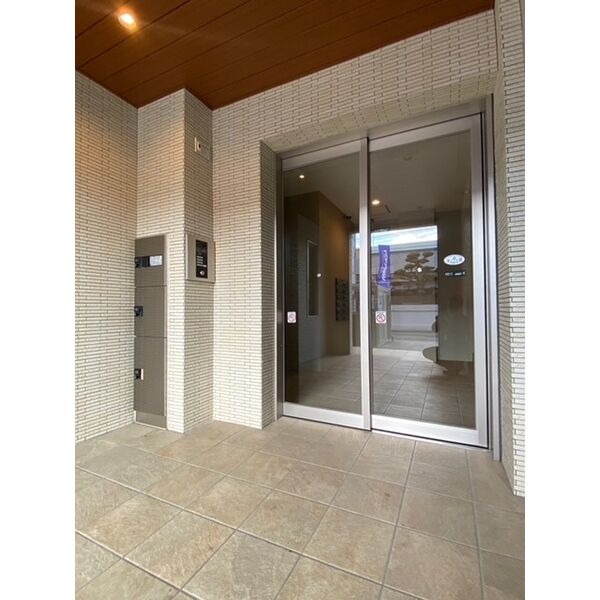 オートロック付きで女性も安心です