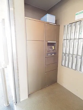 嬉しい宅配ボックスです