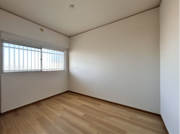 日当たりのいいお部屋ですね。。