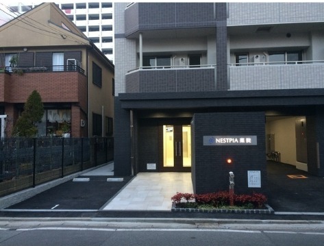 マンションのエントランス。