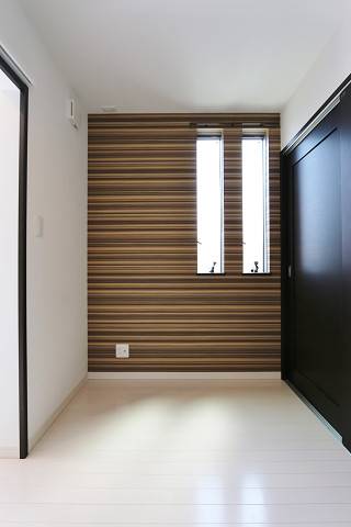 こちらは寝室にいかがでしょうか。