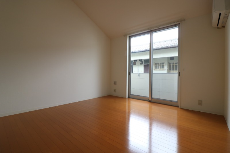 家具の配置がしやすいお部屋です