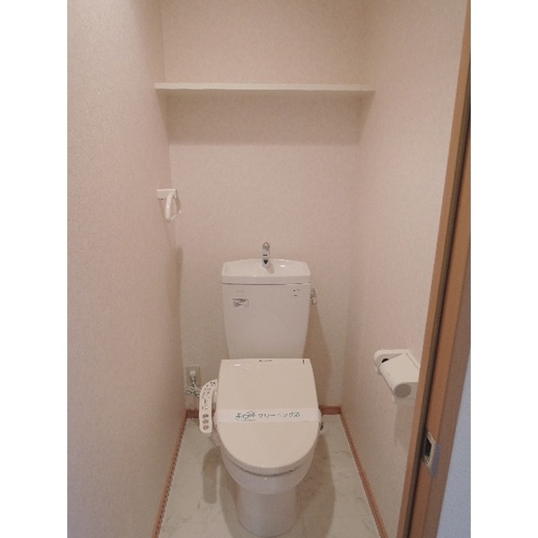 温水洗浄便座付きです