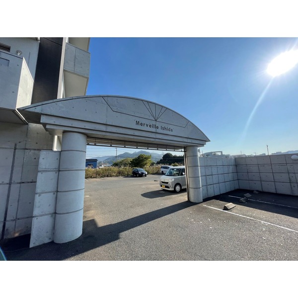 敷地内駐車場ございます