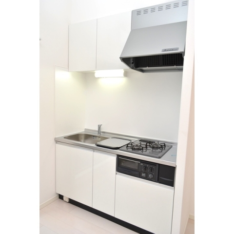 調理がしやすいグリル付きシステムキッチンです