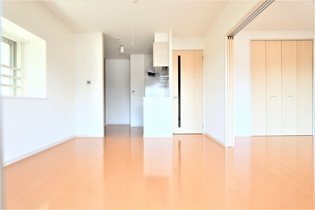 10帖超えの広々リビングです