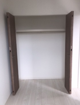 洗濯機は室内に置くことができます。