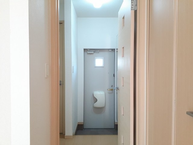 玄関はこんな感じです