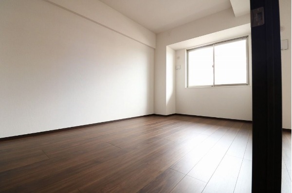 こちら寝室にいかがでしょうか。