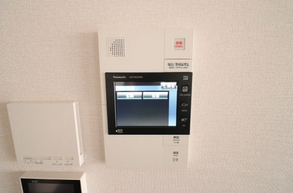 モニター付きで安心ですね。