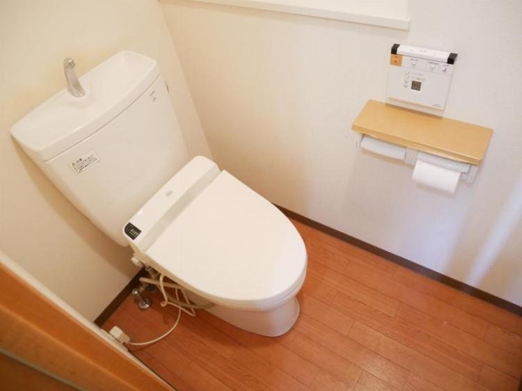 温水洗浄便座付きです