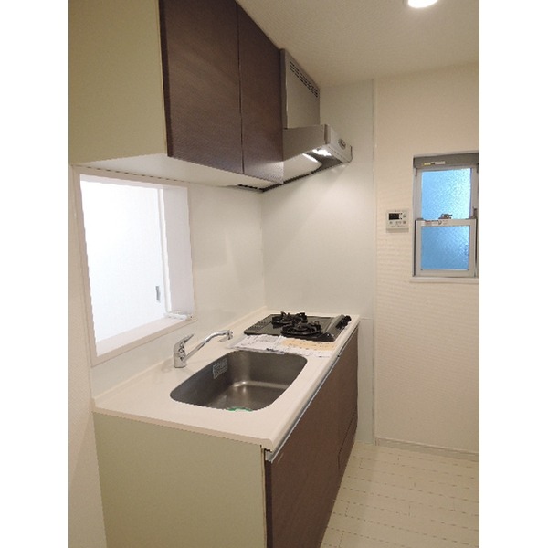 カウンターキッチンが印象的。