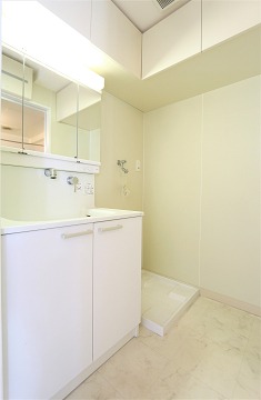 お出かけ前の身支度はこちらでバッチリです