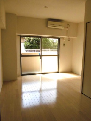 こちらは寝室スペースにいかがですか