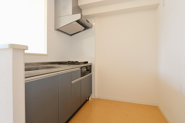 キッチン収納も充実しております