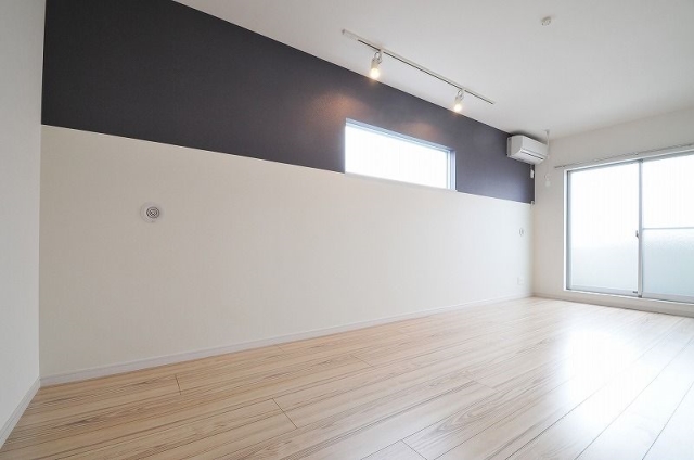 リビングはなんと14帖。