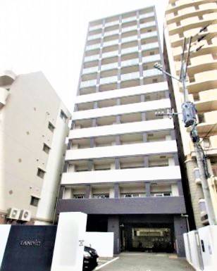 屋根下に駐輪場がございます。