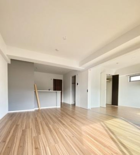 広々リビングでゆっくりお過ごしいただけます